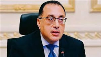 مدبولي يستعرض تقريرا حول جهود التعاون بين هيئة الشراء الموحد ومعهد الصحة البريطاني