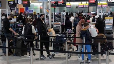 للمسافرين إلى لندن .. سلطات الجوازات في مطار هيثرو تضرب عن العمل