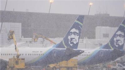 إلغاء آلاف الرحلات الجوية الأمريكية بسبب العواصف الثلجية 