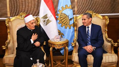 محافظ الغربية يكرم الشيخ عصام بكر لبلوغه سن المعاش 