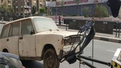 خلال 24 ساعة.. رفع 55 سيارة ودراجة نارية متهالكة بالمحافظات  