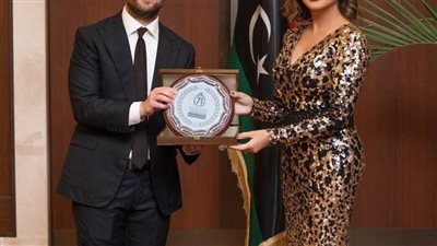 أنغام تحتفل بنجاح حفلها الأخير في ليبيا