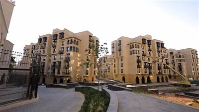 وزير الإسكان يتابع الموقف التنفيذي لمشروع تطوير 