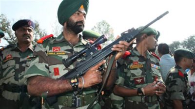 الهند: سقوط مركبة عسكرية في واد منخفض بالهند ومقتل 16 عسكريا