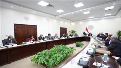 وزير التعليم العالي يعقد اجتماعًا مع رؤساء الجامعات الأهلية المُنبثقة عن الجامعات الحكومية 