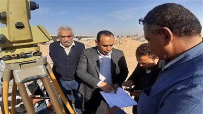 تسليم قطعة أرض استثمارية لإقامة نادٍ رياضى بمساحة تزيد على 21 فدانا بمدينة الشروق