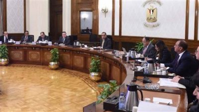 رئيس الوزراء: مجموعة عمل لمتابعة أولويات الإفراج عن السلع والبضائع المختلفة