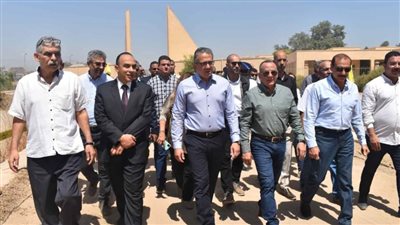 تمهيدا لافتتاحه.. اللجنة العليا لسيناريو العرض تتفقد المتحف الآتوني بالمنيا