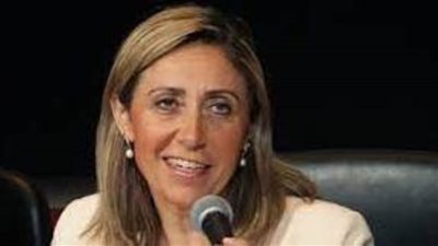 وزيرة الثقافة تبحث ترتيبات احتفالية ختام القاهرة عاصمة الثقافة الإسلامية