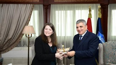 الفريق أسامة ربيع يلتقي نائبة مساعد وزير الخارجية الأمريكية لشئون الأمن الإقليمي 