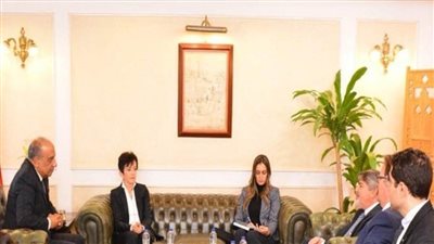 وزير قطاع الأعمال العام يبحث مع 