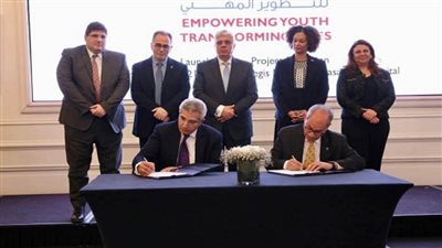 وزير التعليم العالي يطلق المرحلة الثانية لمشروع المراكز الجامعية للتطوير المهني (صور)