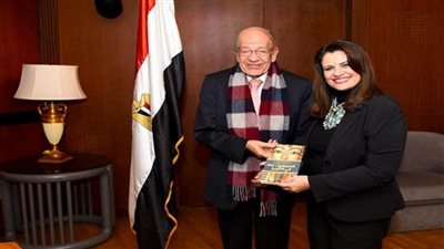 وزيرة الهجرة تستقبل عالم المصريات الدكتور وسيم السيسي لتوسيع التعاون في 