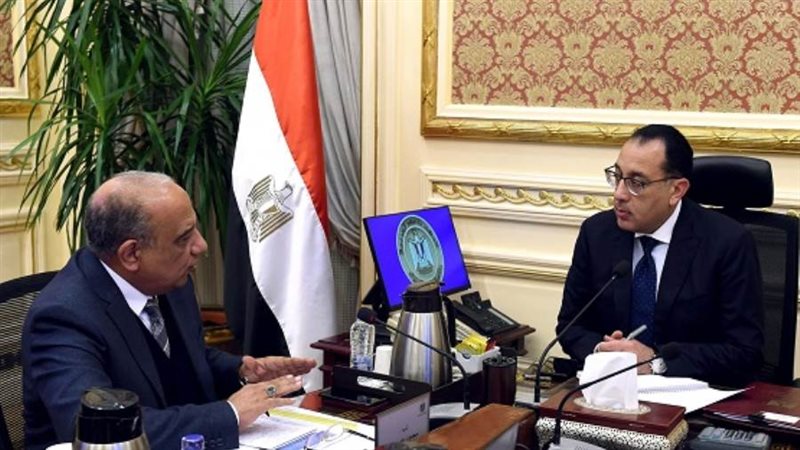 رئيس الوزراء يتابع