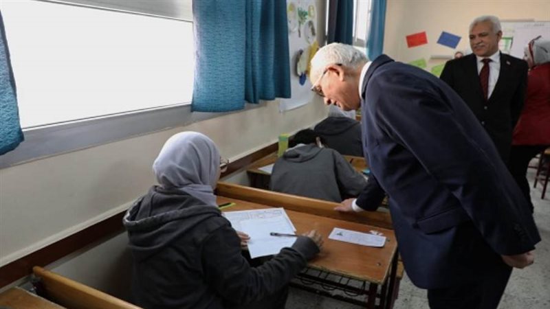 وزير التعليم يتفقد