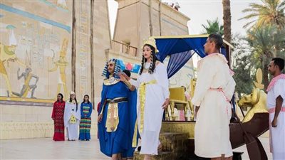 إخناتون على ضفاف النيل في عرض مسرحي بـ القرية الفرعونية