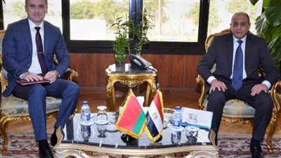 وزير الطيران يبحث مع الشركات الخاصة تنشيط الحركة السياحية لدعم الاقتصاد