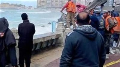تحرك عاجل من الري بعد هبوط رصيف طريق الكورنيش بالإسكندرية