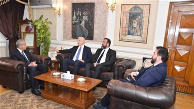 وزير التموين يبحث مع وفد بنك الاستثمار الأوروبي تمويل الصوامع في مصر