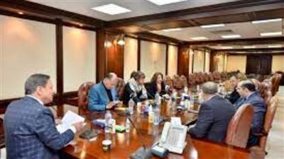 الأعلى للإعلام يشكل لجنة لرصد تجاوزات المشهد الرياضي عبر الفضائيات والمواقع الإلكترونية