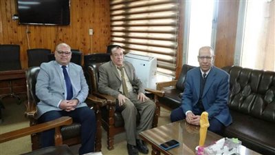 مركز بحوث الفلزات يبحث الاستفادة من خبرات الكلية الملكية بلندن فى تصنيع السيارات (صور)