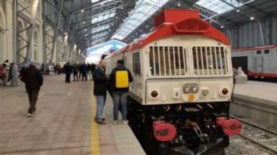 السكة الحديد: خدمة جديدة بعربات ثالثة تهوية على خط القاهرة - دمياط