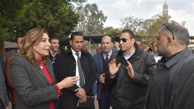 وزيرة الثقافة تتفقد القومي للترجمة وورش الأوبرا وتوجه بطرح أصدارات المركز بأسعار مخفضة ضمن مبادرة