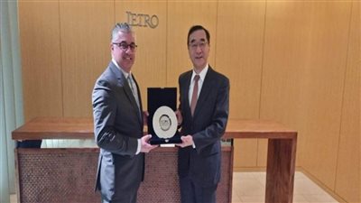 وفد اقتصادية قناة السويس يبحث التعاون مع جيترو اليابانية (صور)