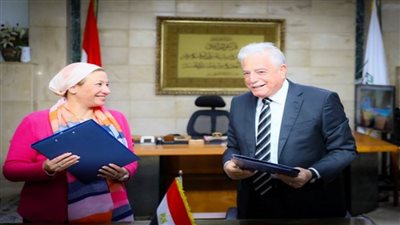 وزيرة البيئة ومحافظ جنوب سيناء يوقعان وثيقة خطة الأنشطة البحرية بـ