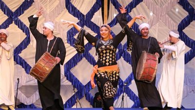 استعدادا للحدث العالمي.. كرنفال من الاستعراضات التراثية بحفل ختام مهرجان أسوان الدولي للثقافة والفنون بأبي سمبل
