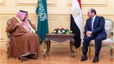 الرئيس السيسي يهنئ خادم الحرمين الشريفين وولي العهد بـ