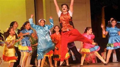 باليه تنمية المواهب وكورال ذوي القدرات الخاصة وعلى المسرح الكبير 