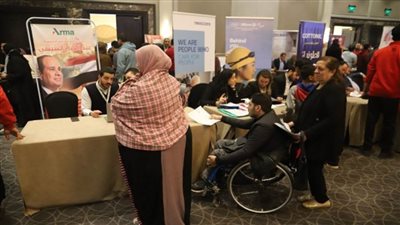 وزير القوى العاملة يفتتح ملتقى توظيف بالقاهرة يوفر 1503 فرص عمل لذوي همم (صور)