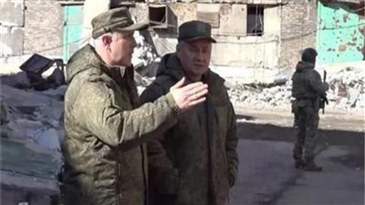 وزير الدفاع الروسي يتفقد قواته على الجبهة بأوكرانيا 