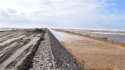 وزير الري: خطة متكاملة لحماية شواطئ الساحل الشمالي