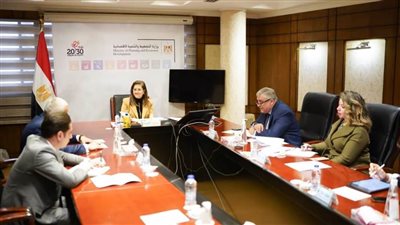 وزيرة التخطيط تبحث سبل التعاون مع سفير أذربيجان بالقاهرة