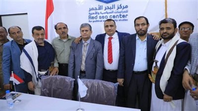 بحضور قيادات رسمية وحزبية.. مركز البحر الأحمر يفتتح مقرا في مأرب (صور)