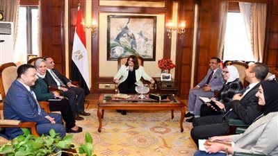 وزيرة الهجرة: دعوة مستثمرينا بالخارج للاستثمار في مصر على رأس أولوياتنا (صور)