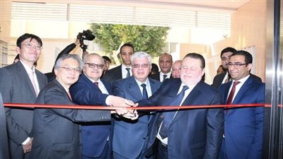 بدعم من القيادة السياسية.. وزير التعليم العالي ورئيس جامعة القاهرة يفتتحان مبنى عيادات أبو الريش الجديدة (صور)