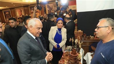 محافظ الجيزة وسفير اليمن يفتتحان المعرض المصري اليمني الأول  للمنتجات الحرفية