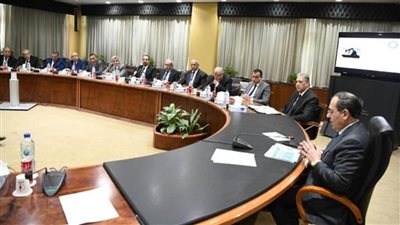 وزير البترول: برامج وخطط غير تقليدية لزيادة إنتاج الشركات ذات معدلات الإنتاج الصغيرة (صور)