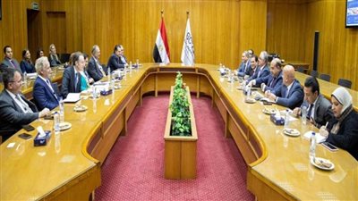 اقتصادية قناة السويس تناقش سبل التعاون مع غرفة التجارة الأمريكية اليونانية (صور)