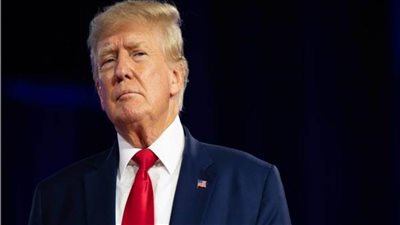 ترامب يدعو أنصاره للتوقيع على عريضة ضد قرار اعتقاله المرتقب 