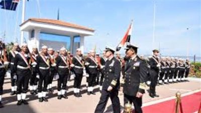 الولايات المتحدة الأمريكية تسلم مصر ثلاث لنشات مرور بعيد من طراز سيكلون