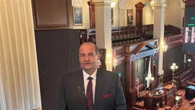 قنصل مصر في شيكاغو يستعرض الإنجازات الاقتصادية أمام سكرتير إلينوي ورؤساء كبرى الشركات