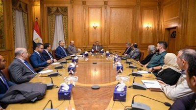 وزير الإنتاج الحربي يستقبل ممثلي تحالف مشروع تطوير حديقتيّ الحيوان والأورمان لعرض خطة التطوير (صور)