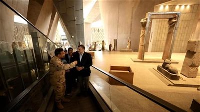 وزير السياحة والآثار يتفقد آخر مستجدات العمل بالمتحف المصري الكبير (صور)
