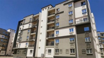 وزير الإسكان يوجه بسرعة الانتهاء من المرحلة الثانية من سكن موظفي العاصمة الإدارية الجديدة (صور)