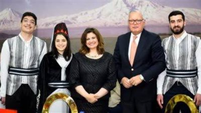 وزيرة الهجرة تشارك في حفل إفطار مع رموز الجالية الأرمينية بمصر