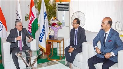 باستثمارات 110 مليون دولار.. وضع حجر الأساس لمصنع فليكس الهندي لإنتاج البولي إيثلين بالمنطقة الصناعية (صور)